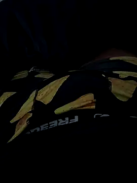 Snapshot of benben190 chatting on 10/13/25, 08:58 benben190 online show from 10/13/25, 08:58