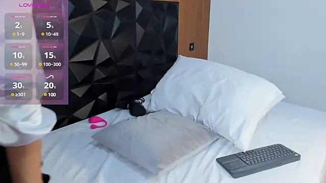 Wendy Marchall online show from 02/27/25, 07:47