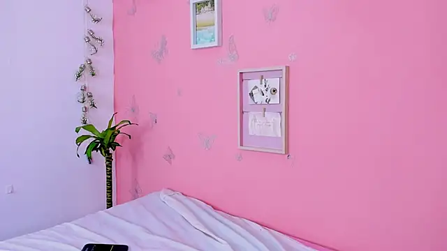 Amandalorense  online show from 12/10/24, 03:41