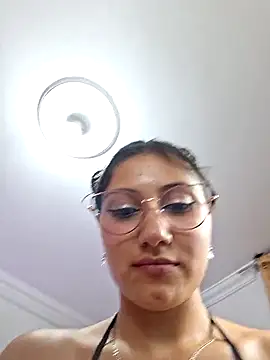 Snapshot of Chloe_Brownx chatting on 02/13/25, 06:59 Chloe Brownx online show from 02/13/25, 06:59