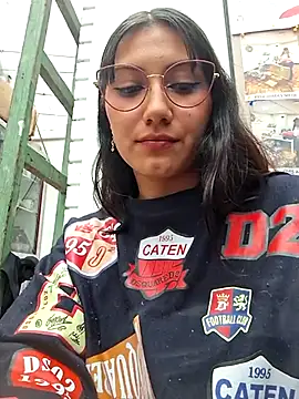 Snapshot of Chloe_Brownx chatting on 03/19/25, 04:02 Chloe Brownx online show from 03/19/25, 04:02