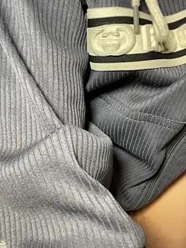 Boi Boi2x online show from 12/18/24, 02:10