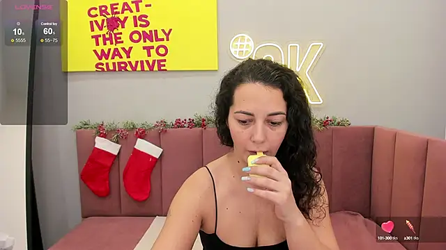 Linda Insatiable online show from 12/18/24, 01:37