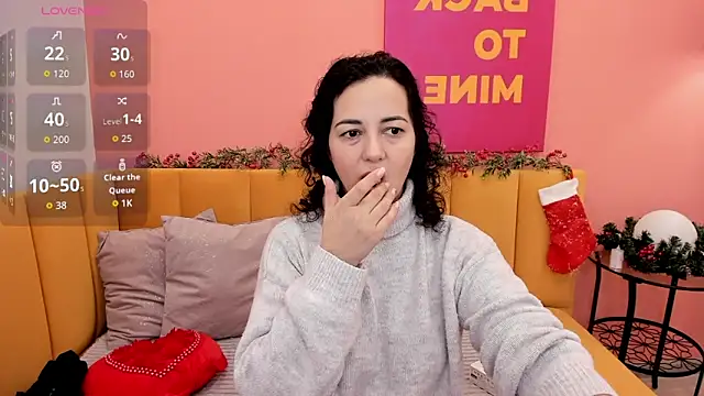 Linda Insatiable online show from 12/04/25, 01:48