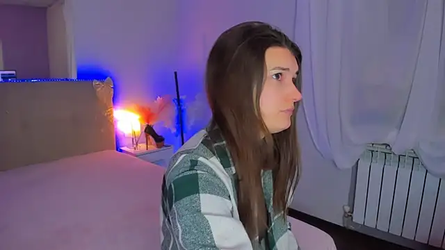 Snapshot of Laura_Leee chatting on 02/09/26, 06:17 Laura Leee online show from 02/09/26, 06:17