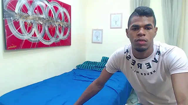 Snapshot of destroys_girls chatting on 03/06/25, 11:42 destroys girls online show from 03/06/25, 11:42