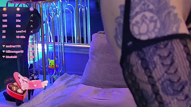 Snapshot of SerenaReese chatting on 02/27/25, 02:42 SerenaReese online show from 02/27/25, 02:42