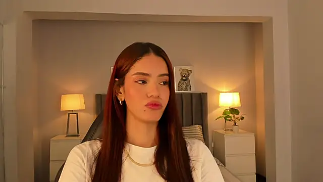 Madie  collins online show from 01/28/25, 12:11