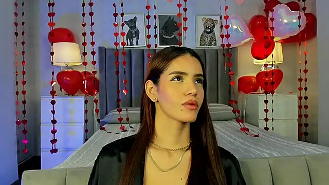 Madie  collins online show from 02/08/25, 03:10