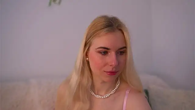 Snapshot of lorrie_love_story chatting on 04/06/26, 10:16 lorrie love story online show from 04/06/26, 10:16