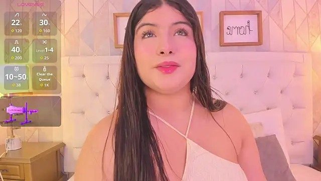 Snapshot of martina_rivera_ chatting on 06/30/26, 11:55 martina rivera online show from 06/30/26, 11:55