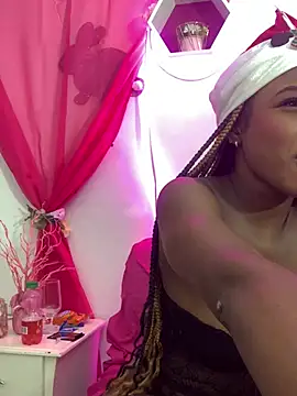 Snapshot of clhoe_miller1 chatting on 12/12/24, 05:15 clhoe miller1 online show from 12/12/24, 05:15