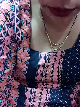 Snapshot of Urmila_bhabhii chatting on 01/27/25, 04:01 Urmila bhabhii online show from 01/27/25, 04:01