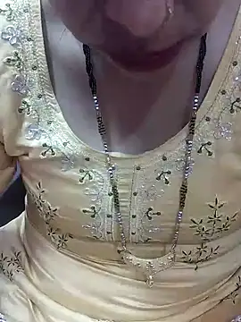 Snapshot of Urmila_bhabhii chatting on 02/10/25, 10:53 Urmila bhabhii online show from 02/10/25, 10:53