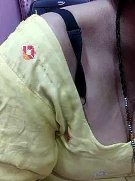 Snapshot of Urmila_bhabhii chatting on 02/16/25, 02:10 Urmila bhabhii online show from 02/16/25, 02:10