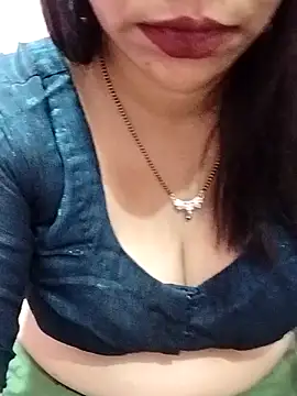 Snapshot of Urmila_bhabhii chatting on 03/10/25, 04:46 Urmila bhabhii online show from 03/10/25, 04:46