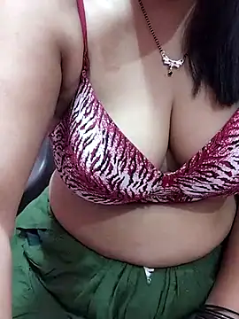 Snapshot of Urmila_bhabhii chatting on 03/11/25, 03:48 Urmila bhabhii online show from 03/11/25, 03:48