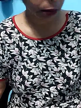 Snapshot of Urmila_bhabhii chatting on 09/16/25, 03:18 Urmila bhabhii online show from 09/16/25, 03:18