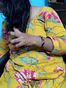 Snapshot of Urmila_bhabhii chatting on 09/29/25, 01:38 Urmila bhabhii online show from 09/29/25, 01:38