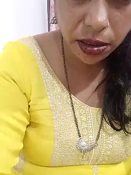 Snapshot of Urmila_bhabhii chatting on 03/16/26, 05:55 Urmila bhabhii online show from 03/16/26, 05:55