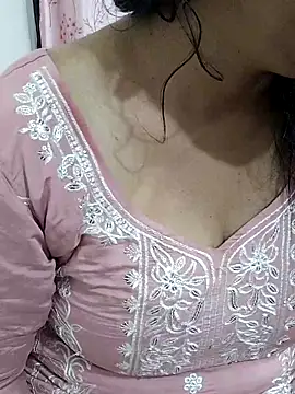 Snapshot of Urmila_bhabhii chatting on 03/19/26, 02:37 Urmila bhabhii online show from 03/19/26, 02:37