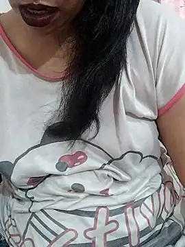 Snapshot of Urmila_bhabhii chatting on 04/26/26, 03:04 Urmila bhabhii online show from 04/26/26, 03:04