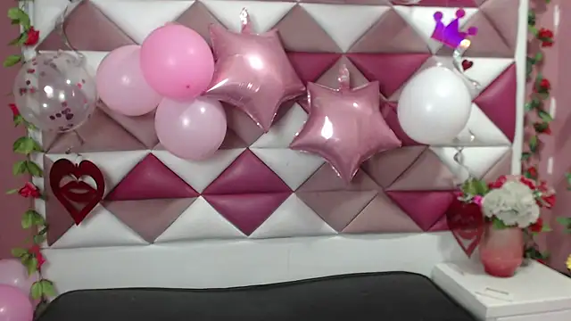 Snapshot of NahomiConnor_ chatting on 01/20/25, 11:10 NahomiConnor online show from 01/20/25, 11:10