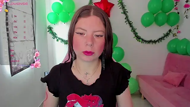 Snapshot of Susana_garcia_ chatting on 12/12/24, 03:27 Susana garcia  online show from 12/12/24, 03:27