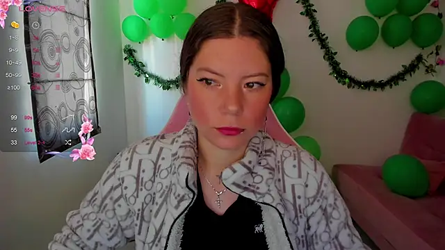 Snapshot of Susana_garcia_ chatting on 12/14/24, 02:10 Susana garcia  online show from 12/14/24, 02:10