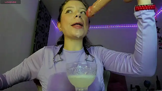 Snapshot of Susana_garcia_ chatting on 03/23/25, 02:04 Susana garcia  online show from 03/23/25, 02:04