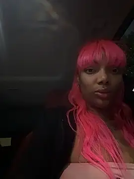 Snapshot of butterflybootyy chatting on 02/06/26, 11:41 butterflybootyy online show from 02/06/26, 11:41