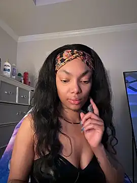 Snapshot of butterflybootyy chatting on 03/12/26, 12:55 butterflybootyy online show from 03/12/26, 12:55