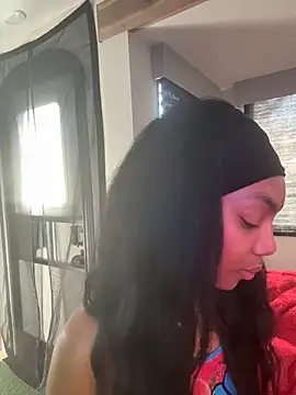 Snapshot of butterflybootyy chatting on 03/18/26, 03:26 butterflybootyy online show from 03/18/26, 03:26