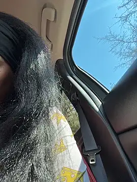 Snapshot of butterflybootyy chatting on 03/21/26, 03:48 butterflybootyy online show from 03/21/26, 03:48