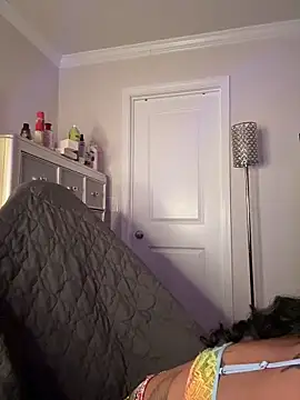 Snapshot of butterflybootyy chatting on 04/06/26, 07:42 butterflybootyy online show from 04/06/26, 07:42