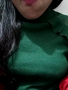 Snapshot of Riyu_05 chatting on 01/13/25, 10:25 Riyu 05 online show from 01/13/25, 10:25