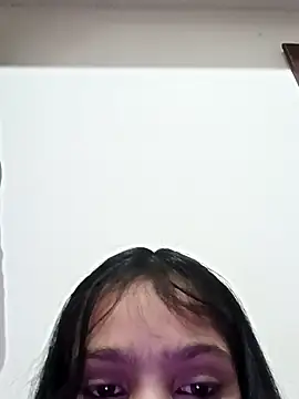 Snapshot of Riyu_05 chatting on 01/22/25, 06:20 Riyu 05 online show from 01/22/25, 06:20