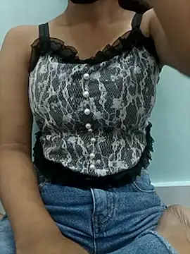 Snapshot of Riyu_05 chatting on 09/24/25, 07:12 Riyu 05 online show from 09/24/25, 07:12