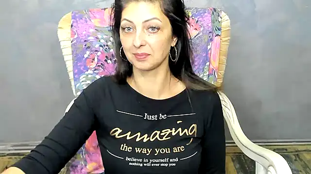Snapshot of DivinSandra chatting on 12/03/24, 09:11 DivinSandra online show from 12/03/24, 09:11