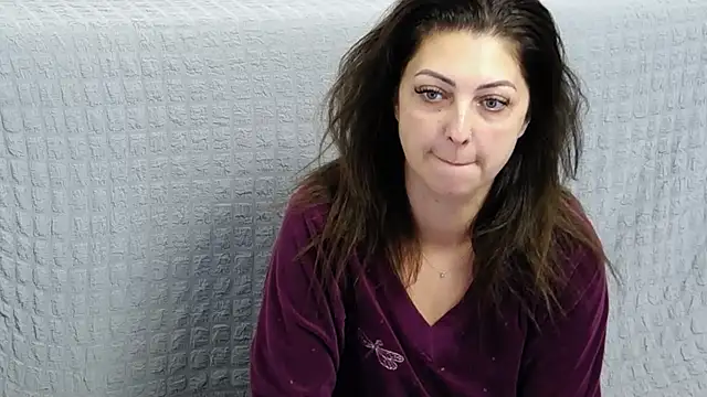 Snapshot of DivinSandra chatting on 12/04/24, 11:08 DivinSandra online show from 12/04/24, 11:08