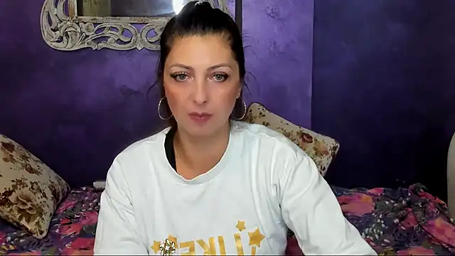Snapshot of DivinSandra chatting on 12/08/24, 11:14 DivinSandra online show from 12/08/24, 11:14