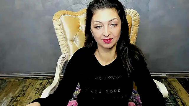 Snapshot of DivinSandra chatting on 12/29/24, 06:45 DivinSandra online show from 12/29/24, 06:45