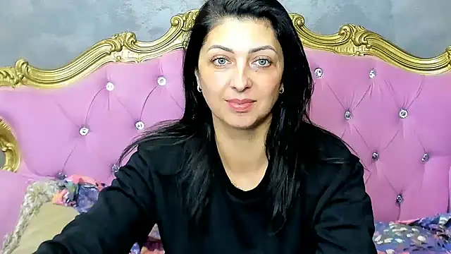 Snapshot of DivinSandra chatting on 02/27/25, 11:41 DivinSandra online show from 02/27/25, 11:41