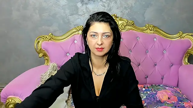 Snapshot of DivinSandra chatting on 02/28/25, 09:25 DivinSandra online show from 02/28/25, 09:25