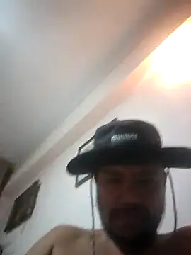 RoyPapafarid online show from 03/20/25, 09:24