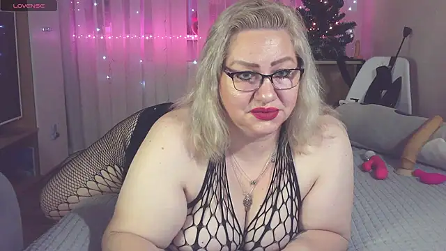 AngelinaGlam online show from 12/26/24, 01:10