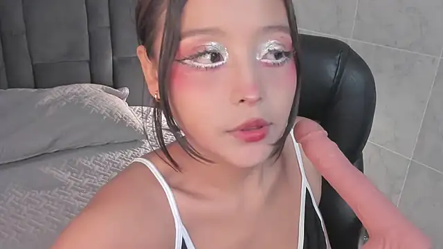 Snapshot of Teen_sofia_ chatting on 02/08/25, 11:34 Teen sofia  online show from 02/08/25, 11:34