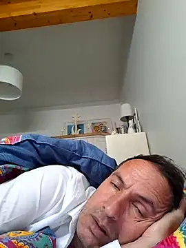 Snapshot of bagoulo chatting on 04/20/26, 12:41 bagoulo online show from 04/20/26, 12:41