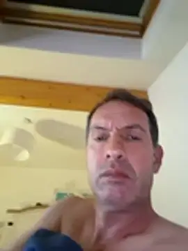 Snapshot of bagoulo chatting on 05/17/26, 07:10 bagoulo online show from 05/17/26, 07:10