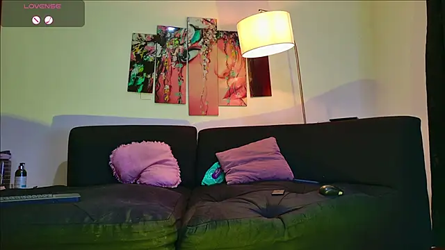 Lizzymontanaa online show from 12/27/24, 04:26